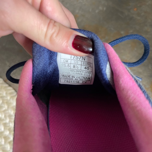 ASICS running shoes - Picture 5 of 5